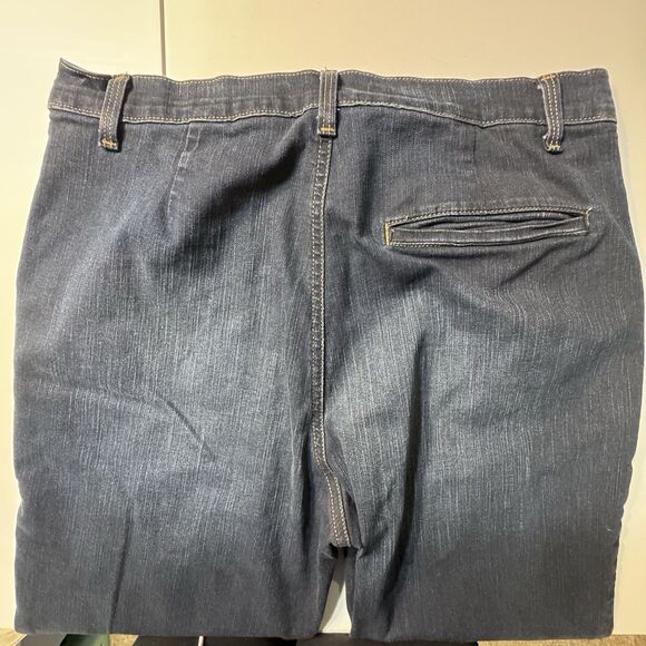 Gloria Vanderbilt boot cut trouser jeans size 18 dark wash - Picture 7 of 9